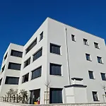 La&Ma Apartment